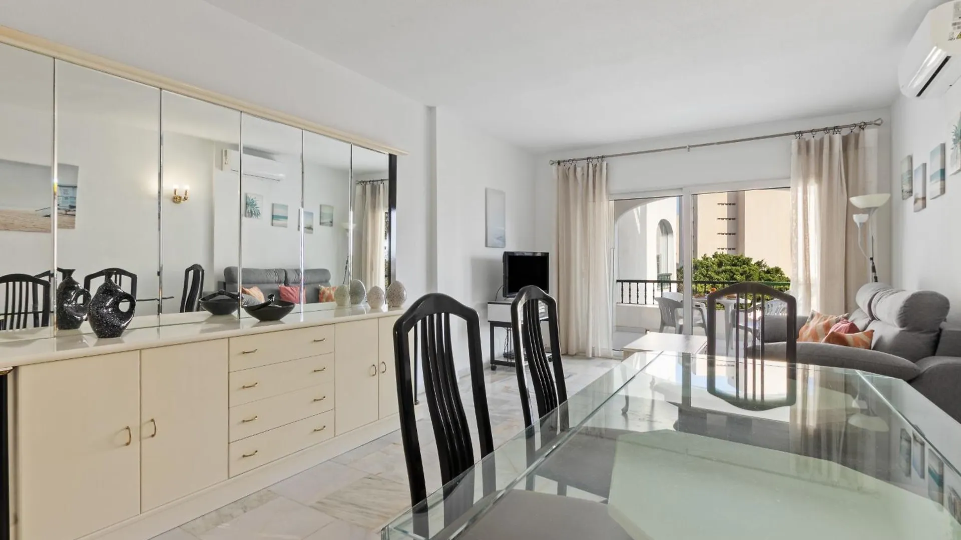 Erisa 31 By Ivi Real Estate Apartment Torremolinos 0*,